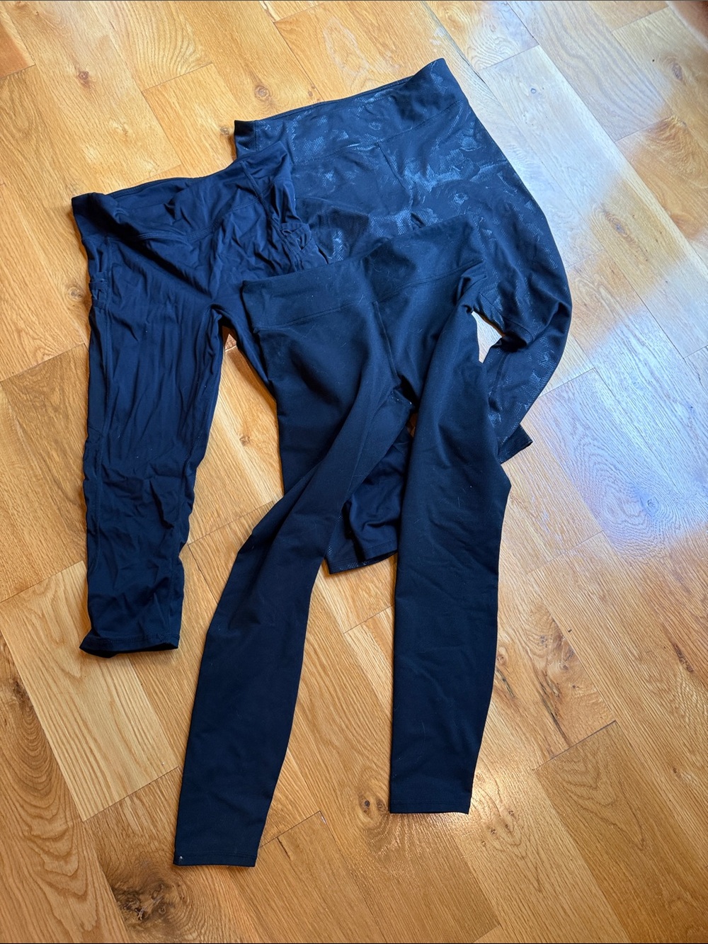Black Fabletics Active Leggings and Long Sleeve Set of 3 medium